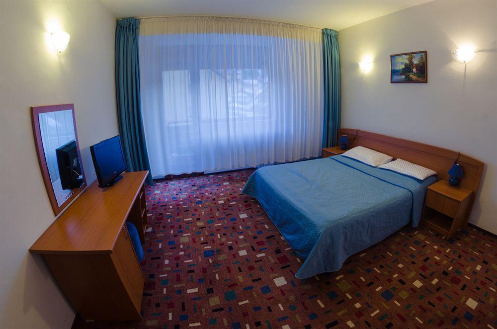 Hotel Hera Predeal Esterno foto
