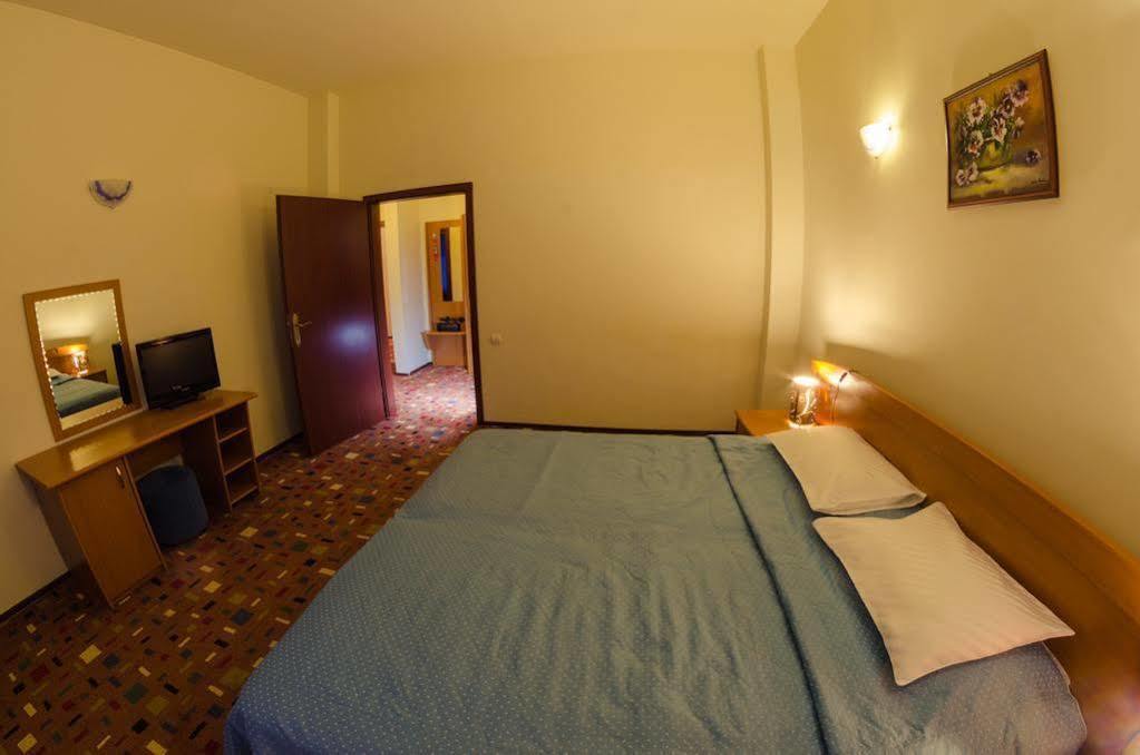 Hotel Hera Predeal Esterno foto